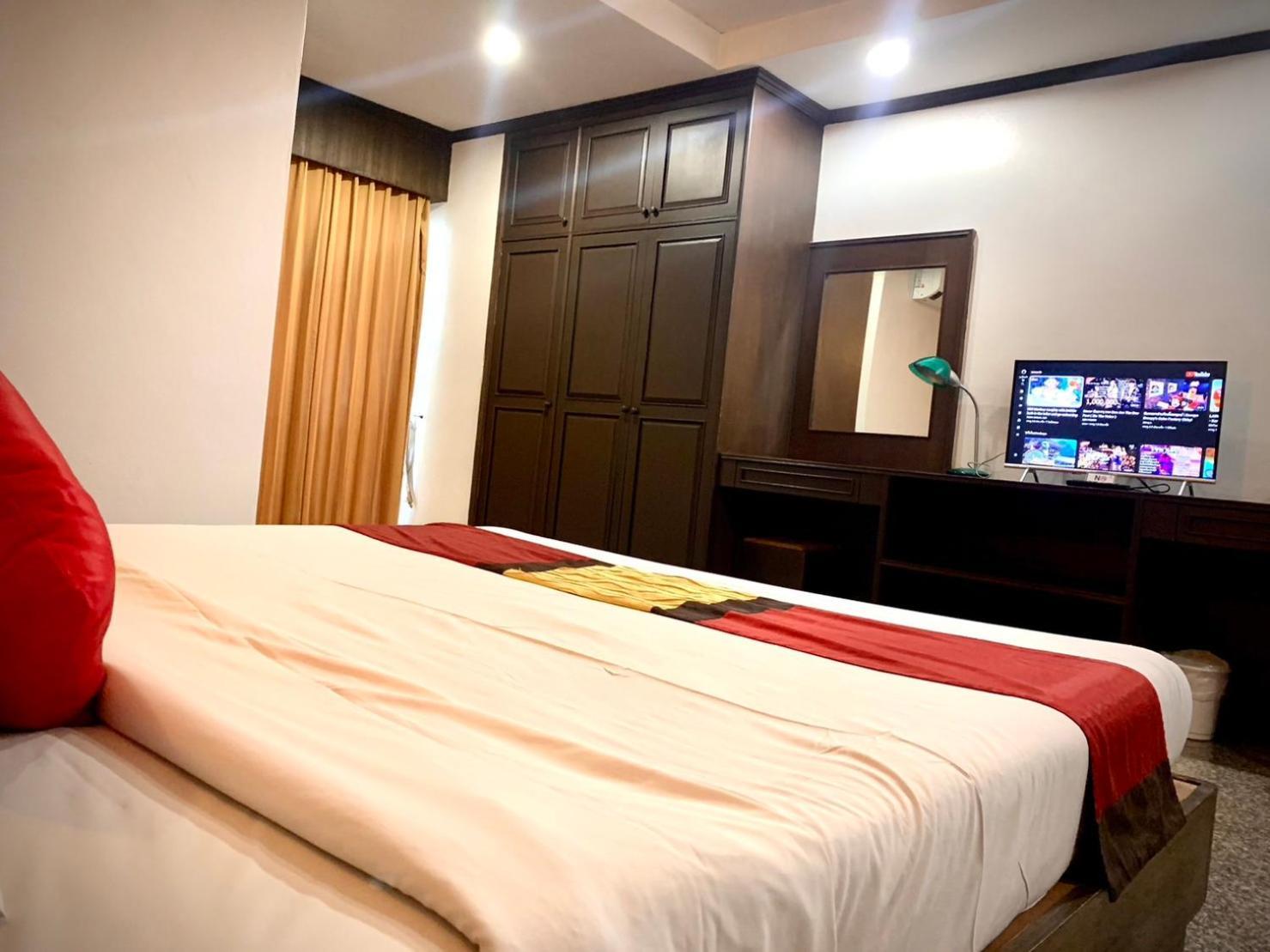 Hotel Royal Panerai Chiangmai 3*